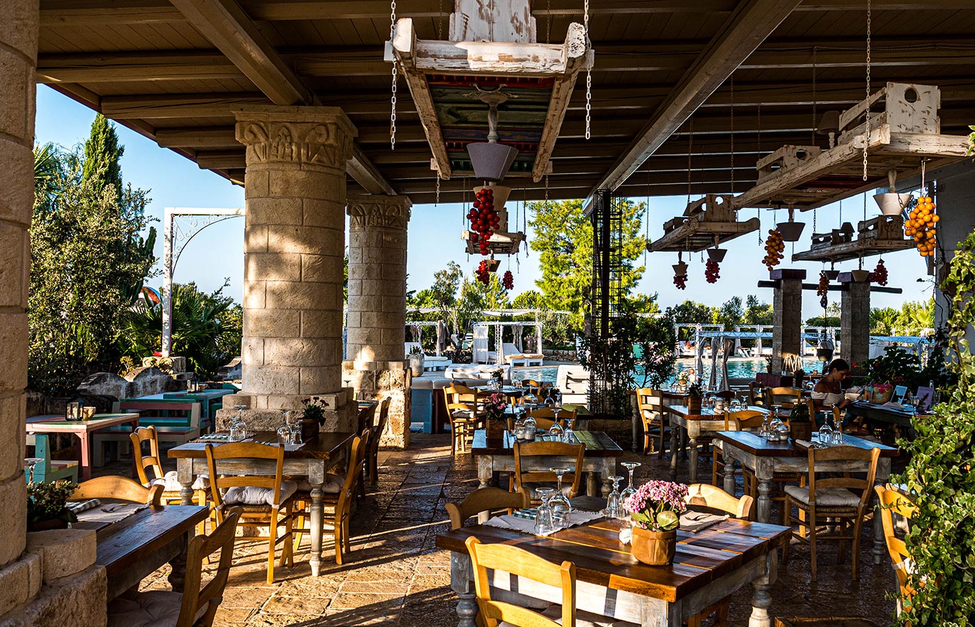 Restaurant in masseria with traditional cuisine of Puglia | © Gianni Buonsante Photography